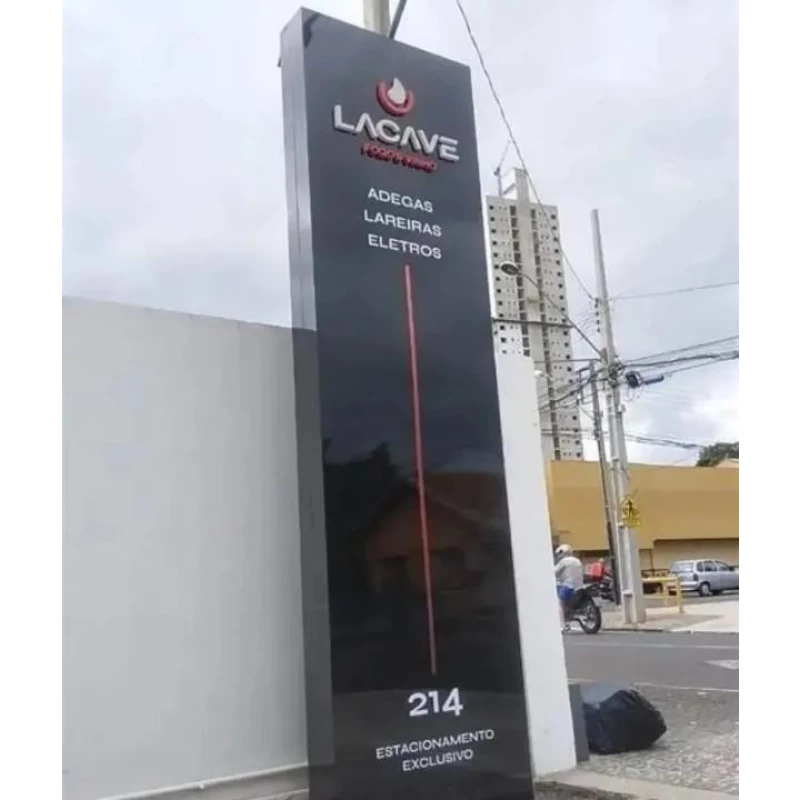 Totem Personalizado 